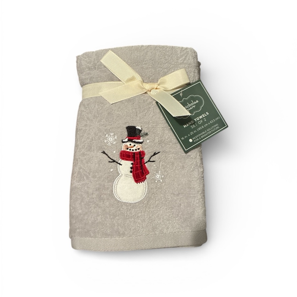 St. Nicholas Square Gray Holiday Embroidered Snowman Hand Towel Set 2 NWT